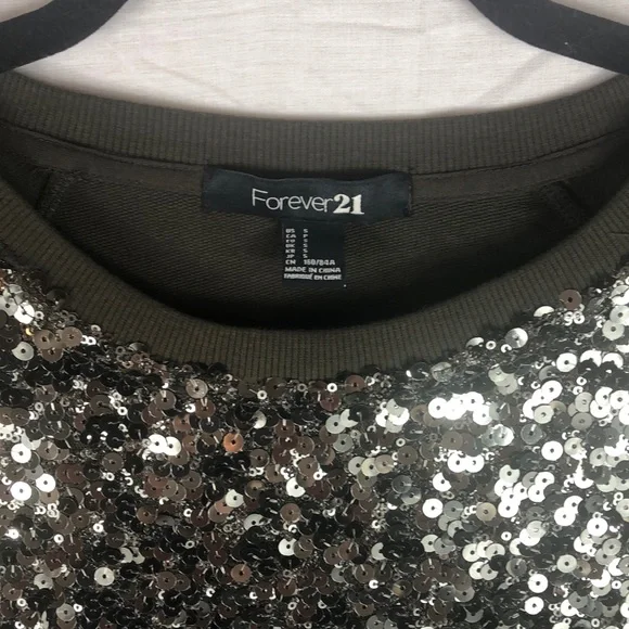 NWOT Forever 21 Sequin Sweater. Size Small. - Picture 2 of 9